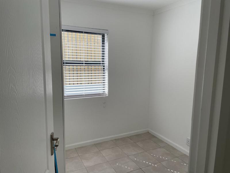 To Let 2 Bedroom Property for Rent in Kommetjie Western Cape